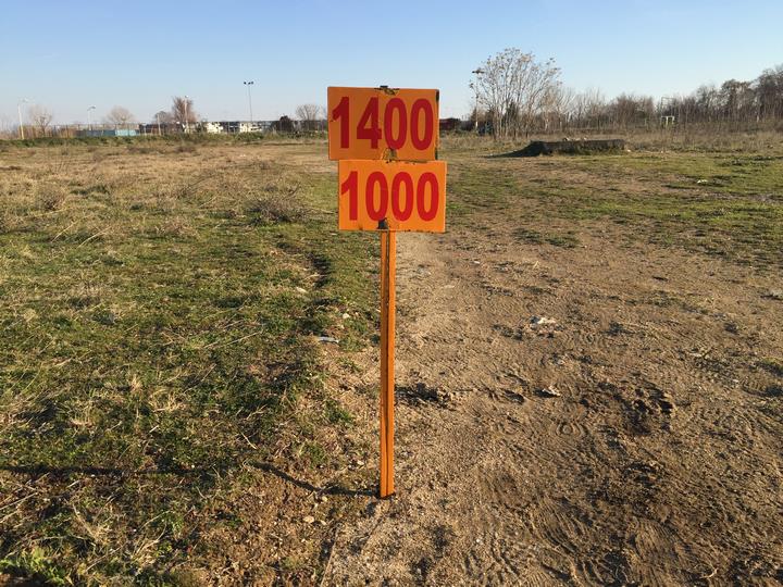 Σήμανση αποστάσεων στον διάδρομο προπόνησης στο Αεροδρόμιο